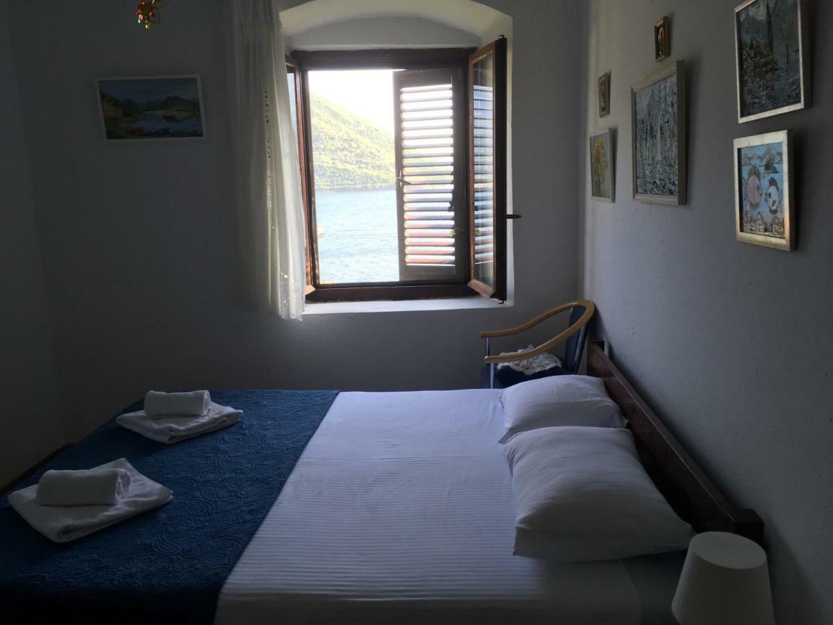 Be Happy In Perast Apartment Exterior photo